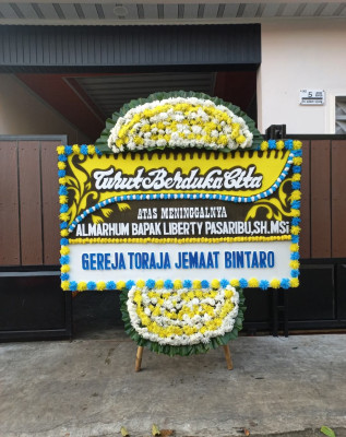Papan Bunga Duka di Sungai Dama